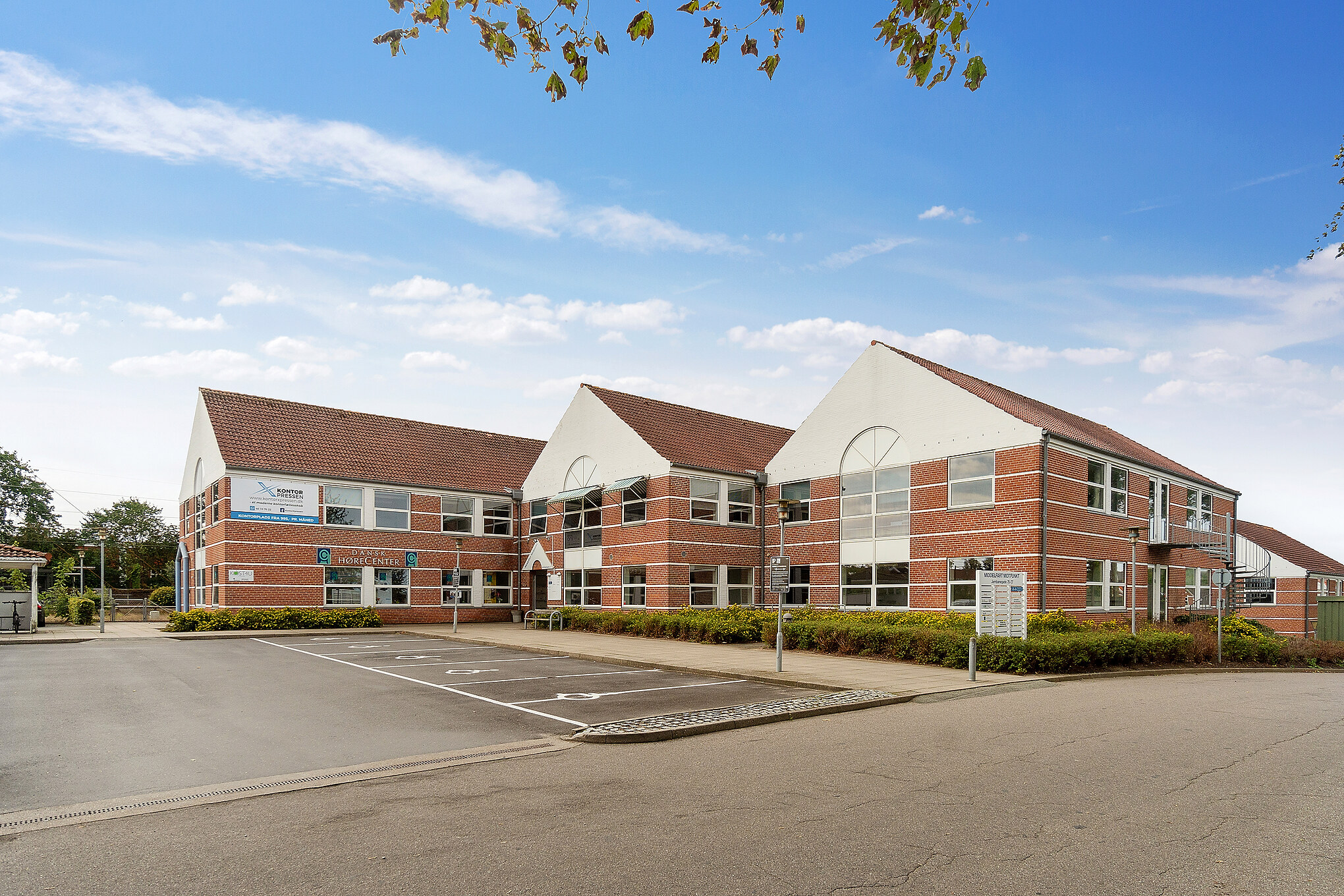 201 m² lyse kontor- eller kliniklokaler til leje i Middelfart Midtpunkt