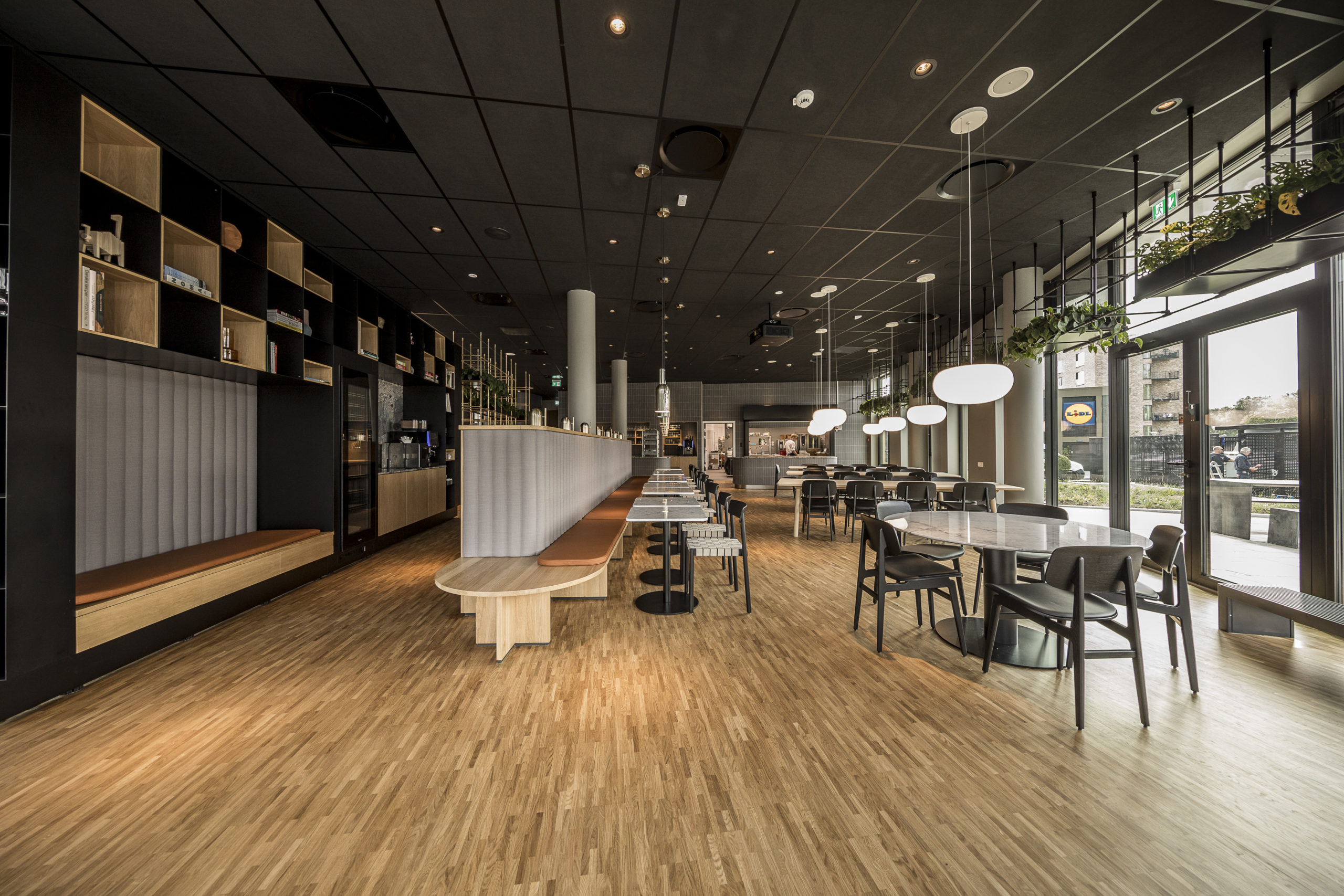 High-end nyopført kontorbygning
