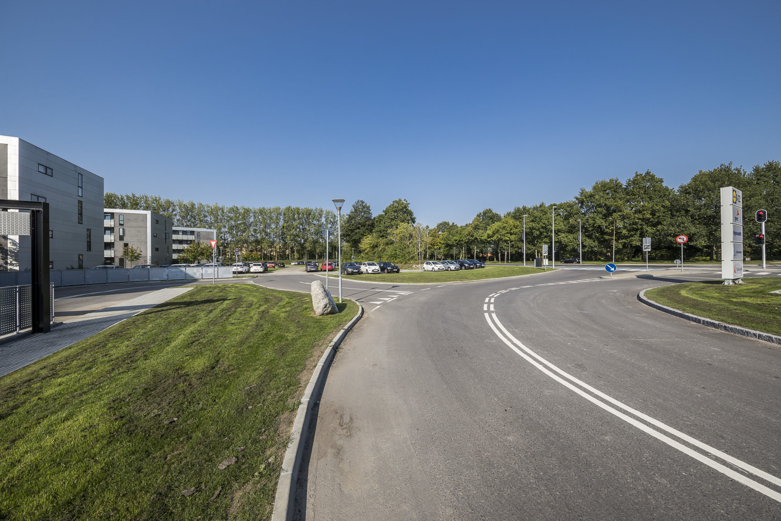 High-end nyopført kontorbygning