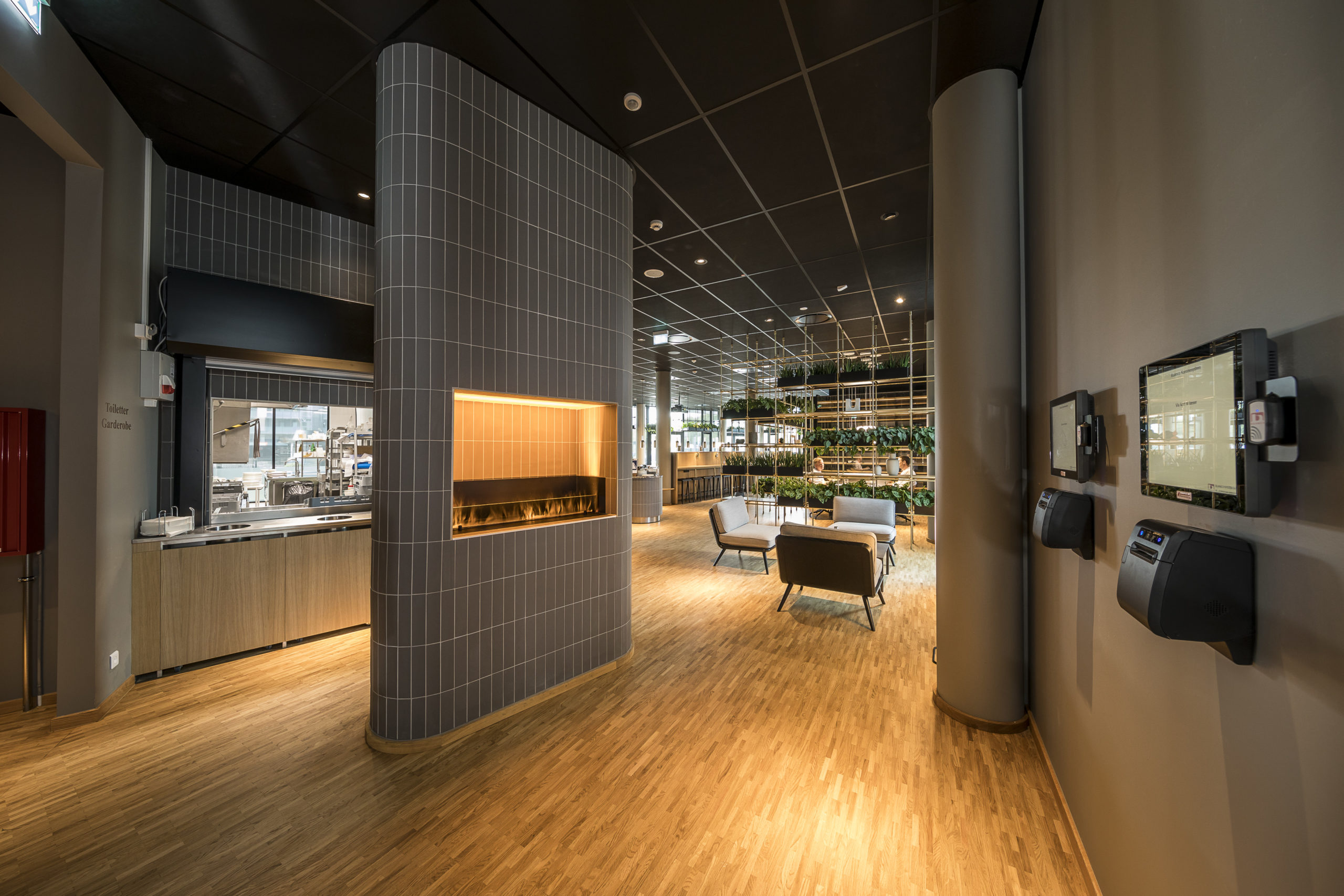Kontor - Fælles kantine og konferencebygning