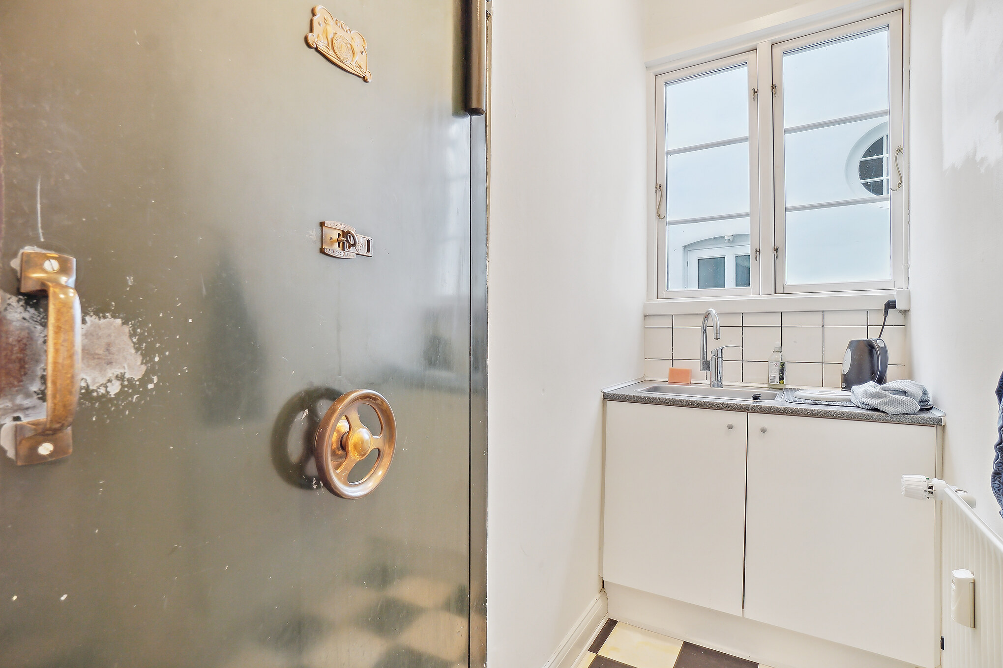 150 m² smukke lokaler beliggende på Torvet i Nyborg udlejes.