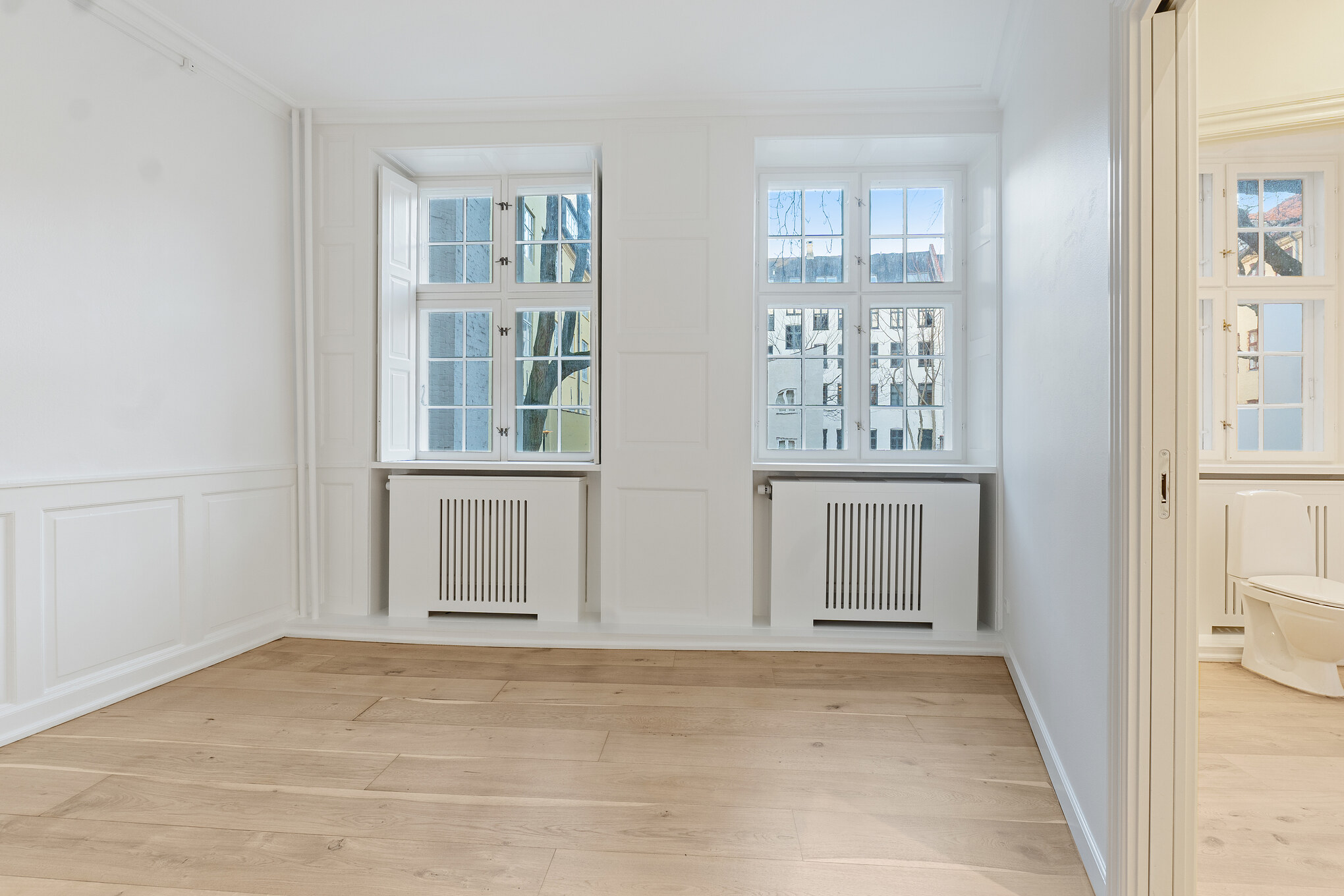 120 kvm. butik, cafe, frisør etc. til leje København - Også kontor til leje på 1. sal