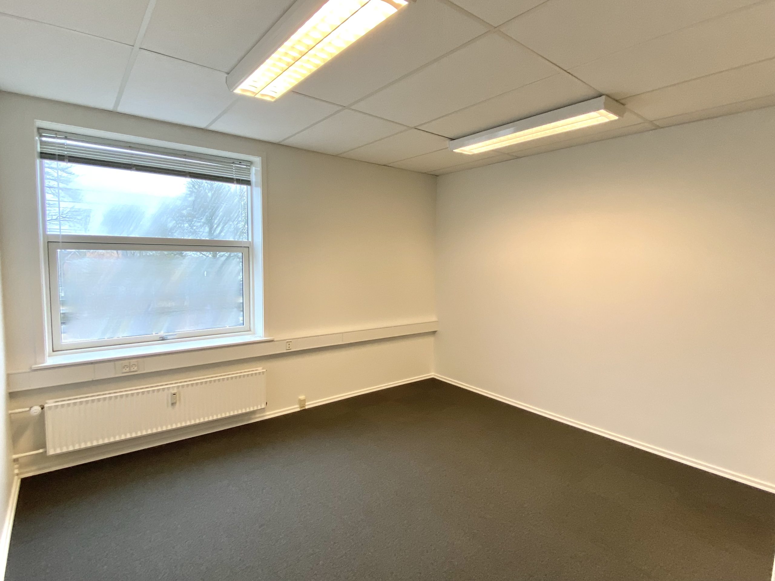 125 m² flotte istandsatte kontorlokaler til leje i Middelfart Midtpunkt