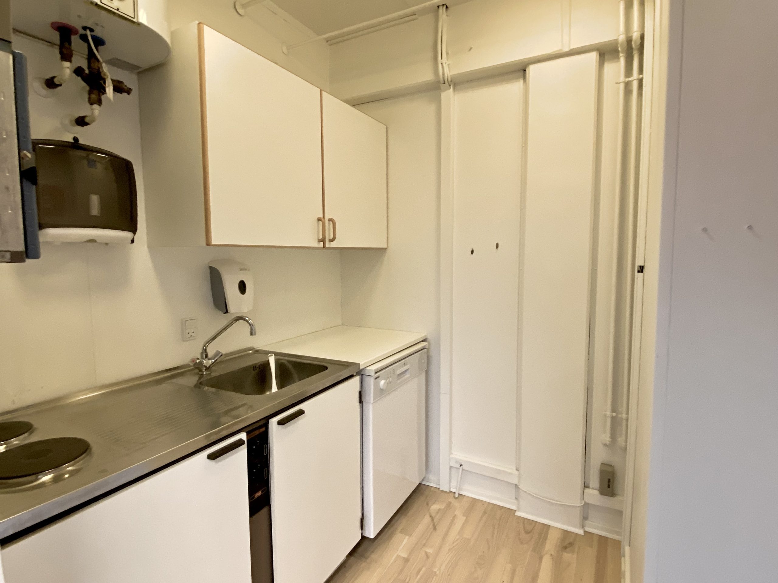 125 m² flotte istandsatte kontorlokaler til leje i Middelfart Midtpunkt