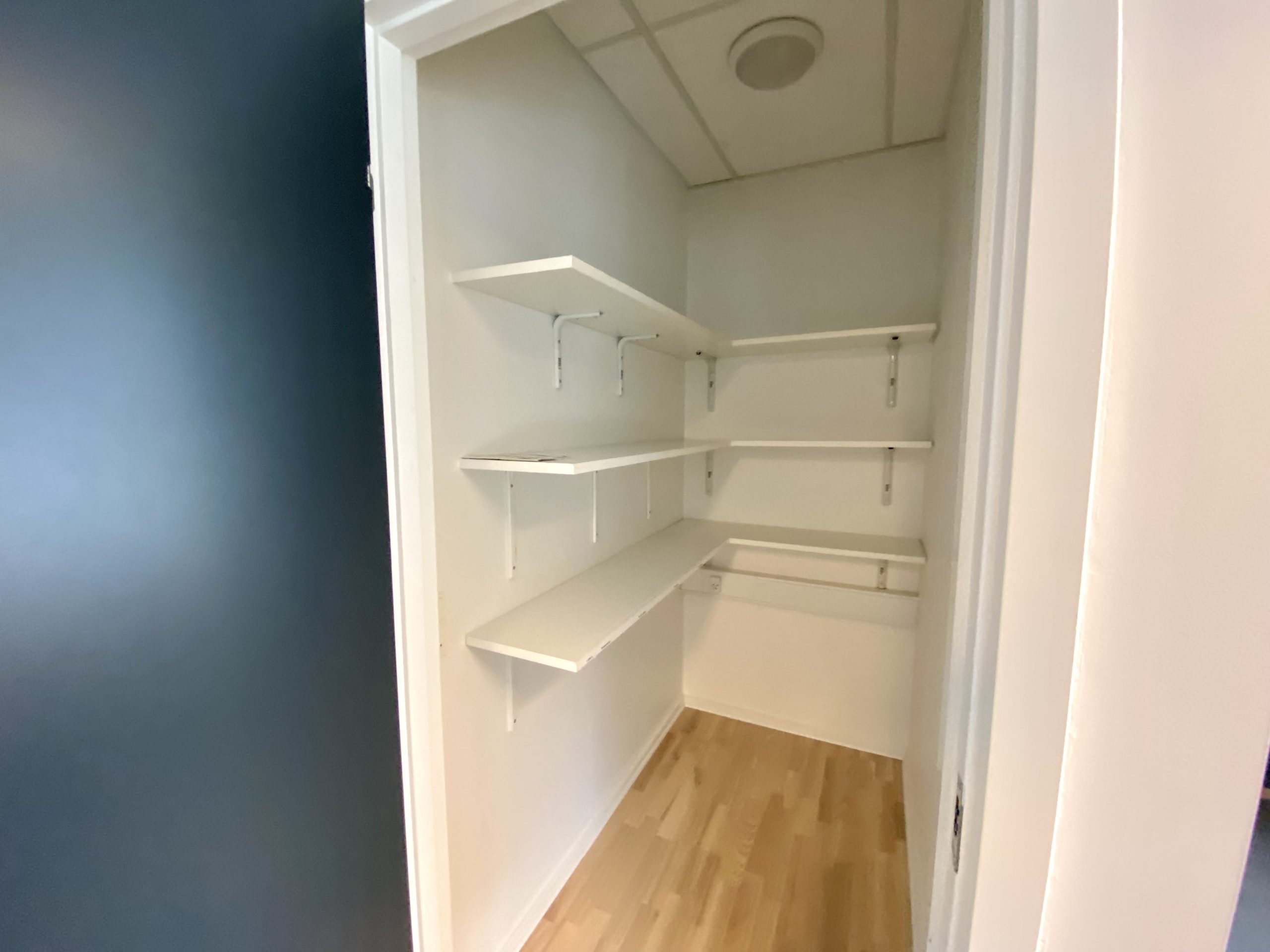 125 m² flotte istandsatte kontorlokaler til leje i Middelfart Midtpunkt