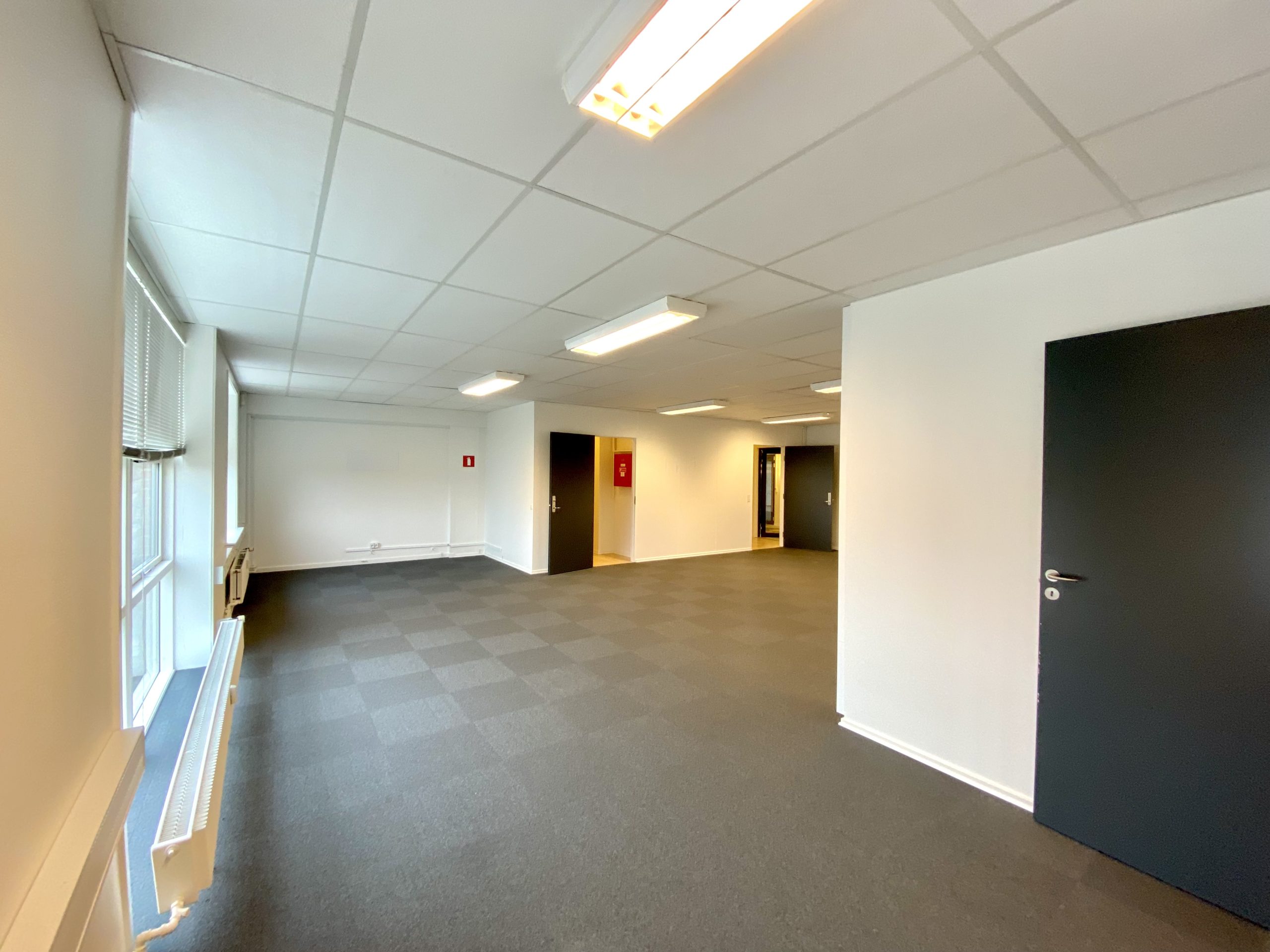 125 m² flotte istandsatte kontorlokaler til leje i Middelfart Midtpunkt